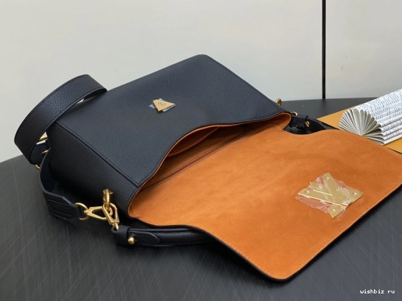 WIS Soft Twist-27*19*9CM LOUIS VUITTON 0817